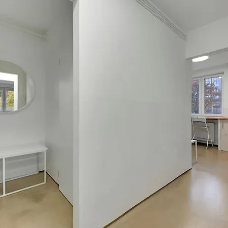 White Motlava By Grand Apartamento