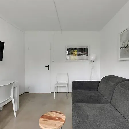 White Motlava By Grand Appartement